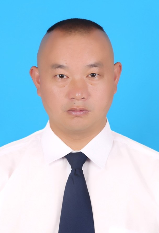 李永红教练形象照片