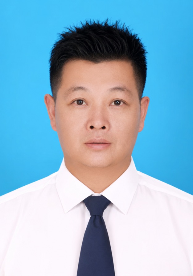 罗松飞教练形象照片